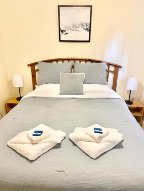 Private room near Miami Airport - Free parking
